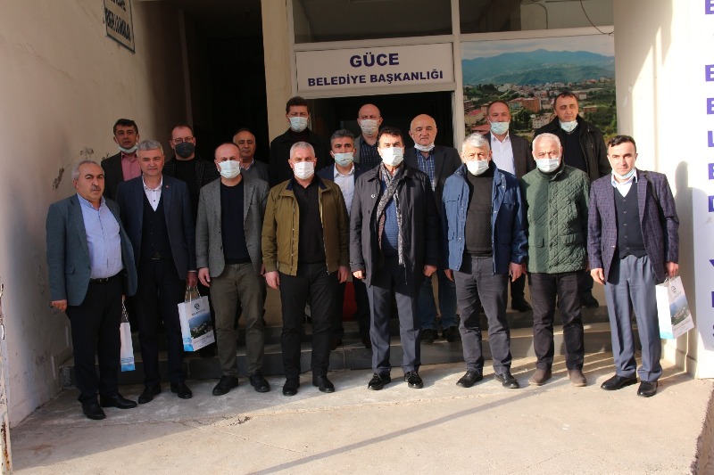 Mustafa Dündar, Güce Belediyesini ziyaret etti