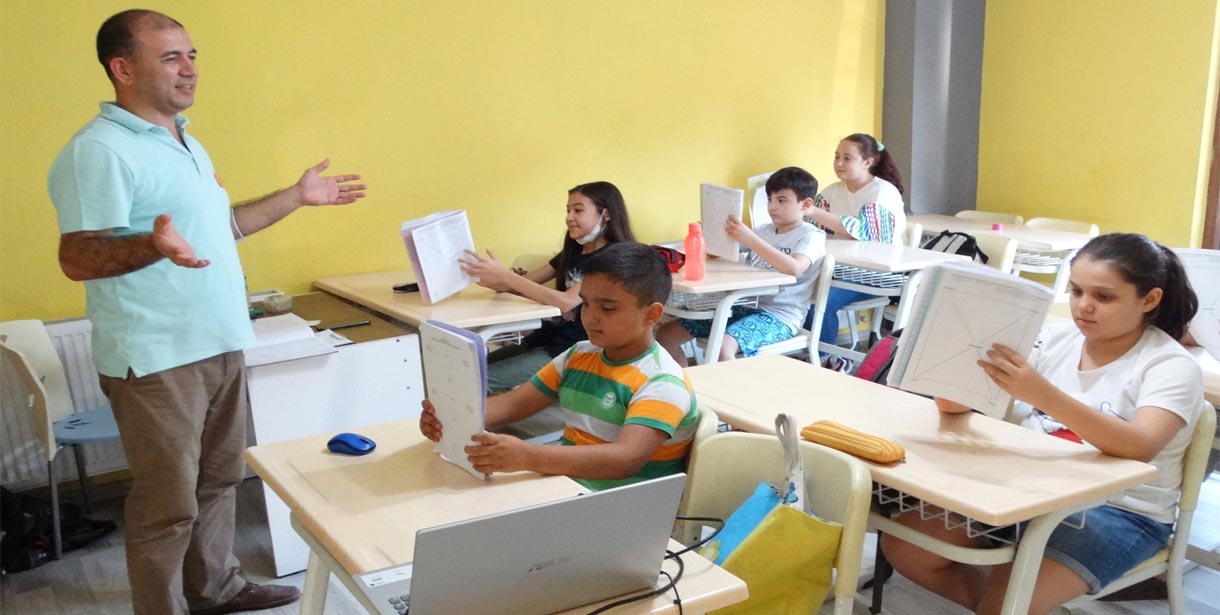 Kitap Okuyan Ailelerin Çocukları Daha Başarılı