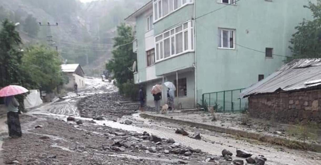 Alucra sel tehlikesi atlattı