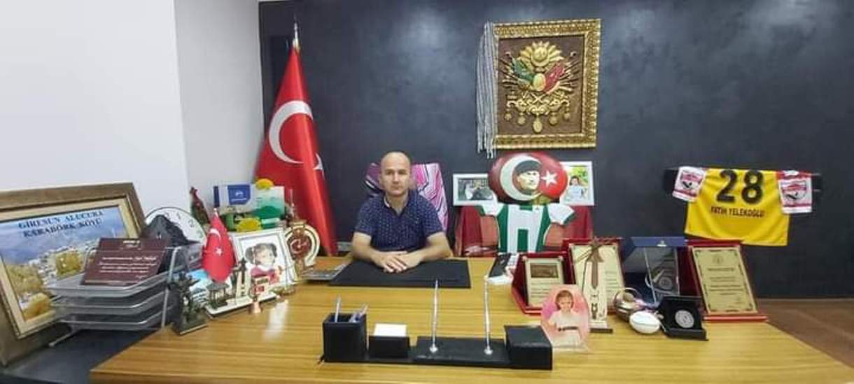 Yelekoğlu Vefa Örneği Sergiledi