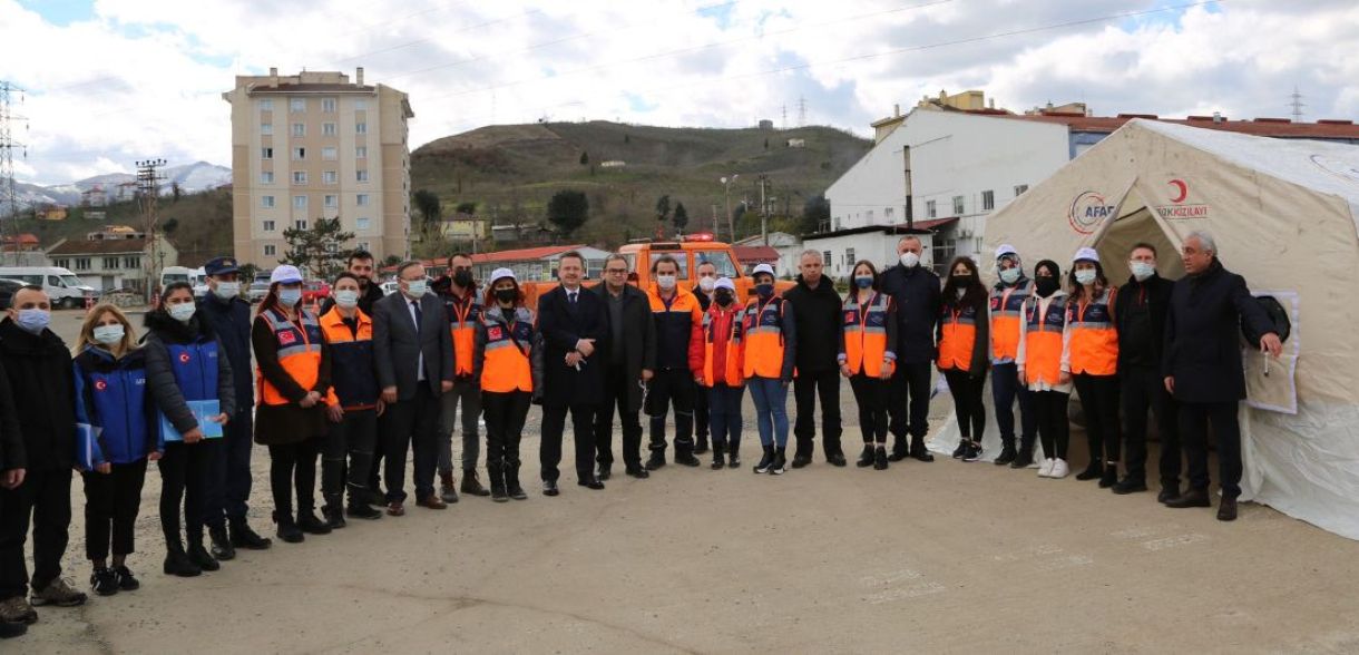 Vali Ünlü Afetlere Ne Kadar Hazır İsek O Kadar Güçlüyüz!