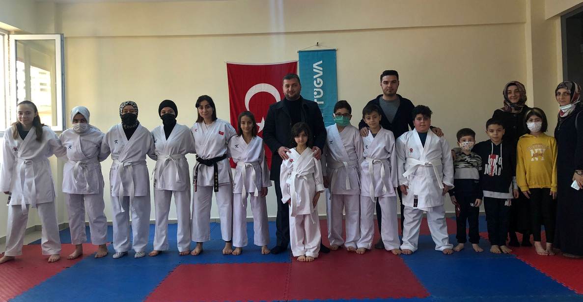 TÜGVA Bulancak Karate Kursları 100'e yakın öğrenci ile devam ediyor