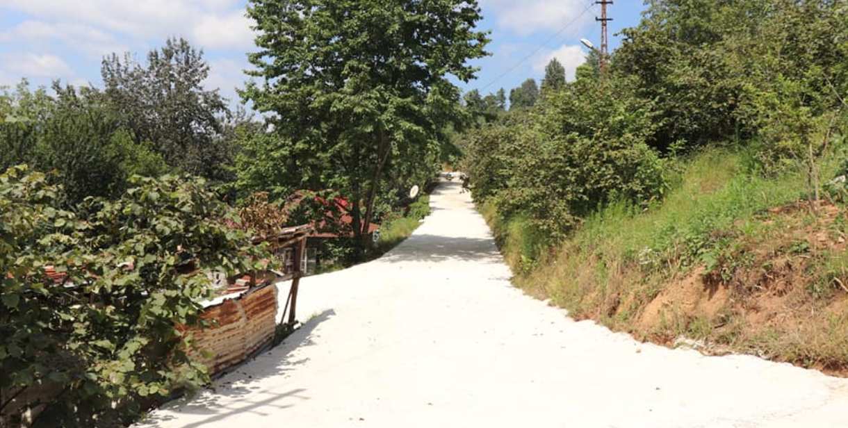 Piraziz'de beton yol seferberliği devam ediyor