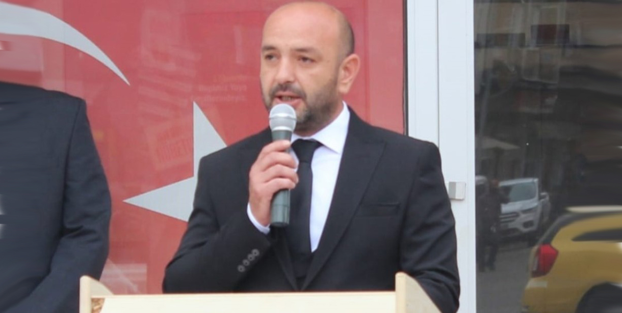 Muhtarlardan Erener'e Destek