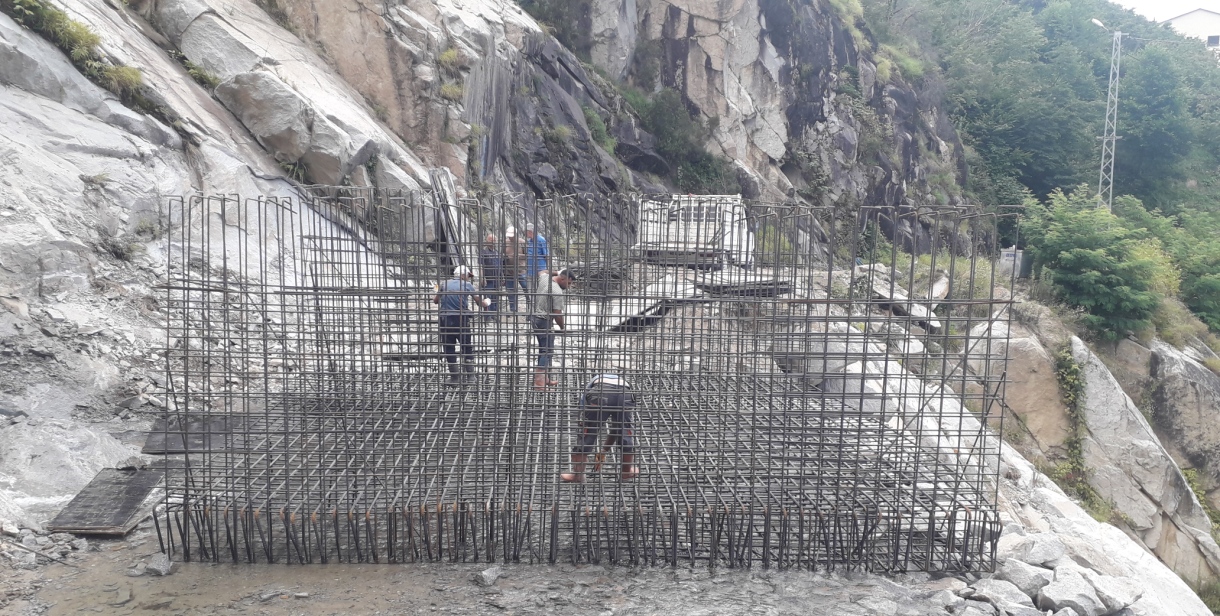 Doymuş Üzümce Deresine Menfez Yapılıyor