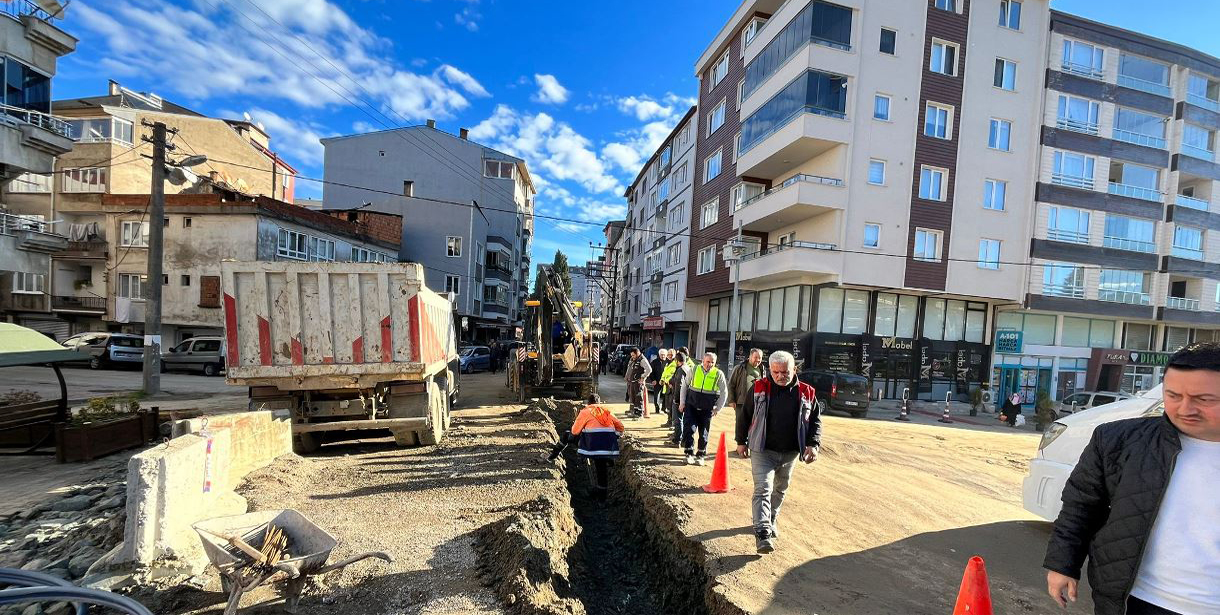 İsmetpaşa ve Toprakdeğirmeni Mahalleleri asfalt ve ışık koridoru ile parlayacak