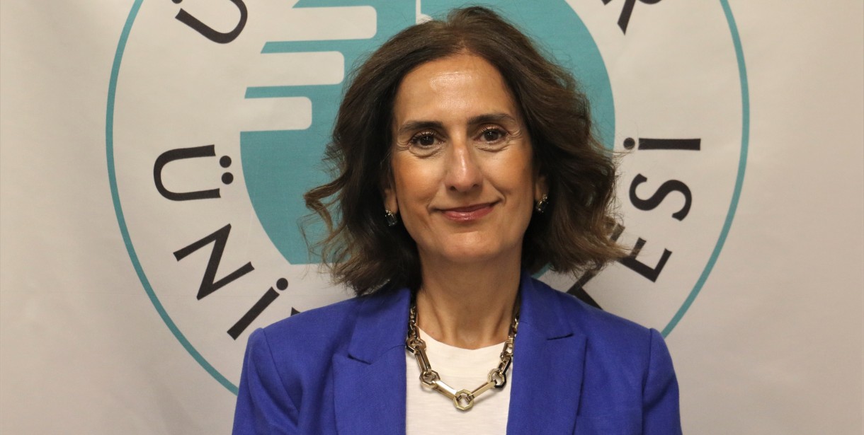 Topuk delme, yenidoğanlarda güvenli ve etkili bir yöntemdir