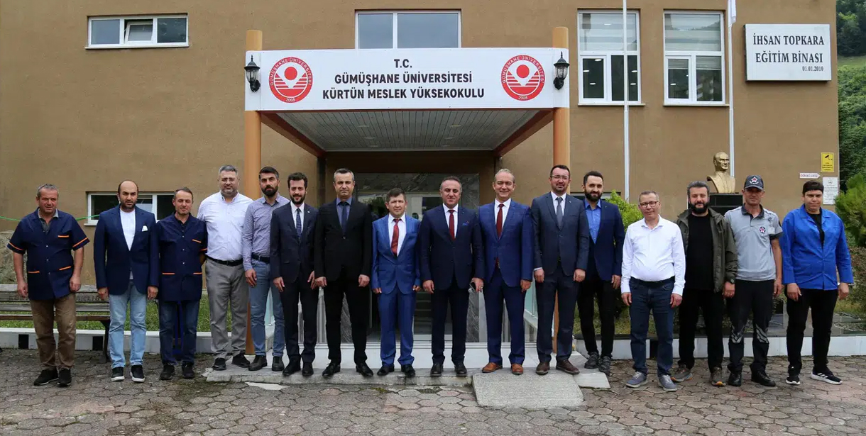 Torul ve Kürtün Meslek Yüksekokullarına Yeni Müdür Atamaları Yapıldı