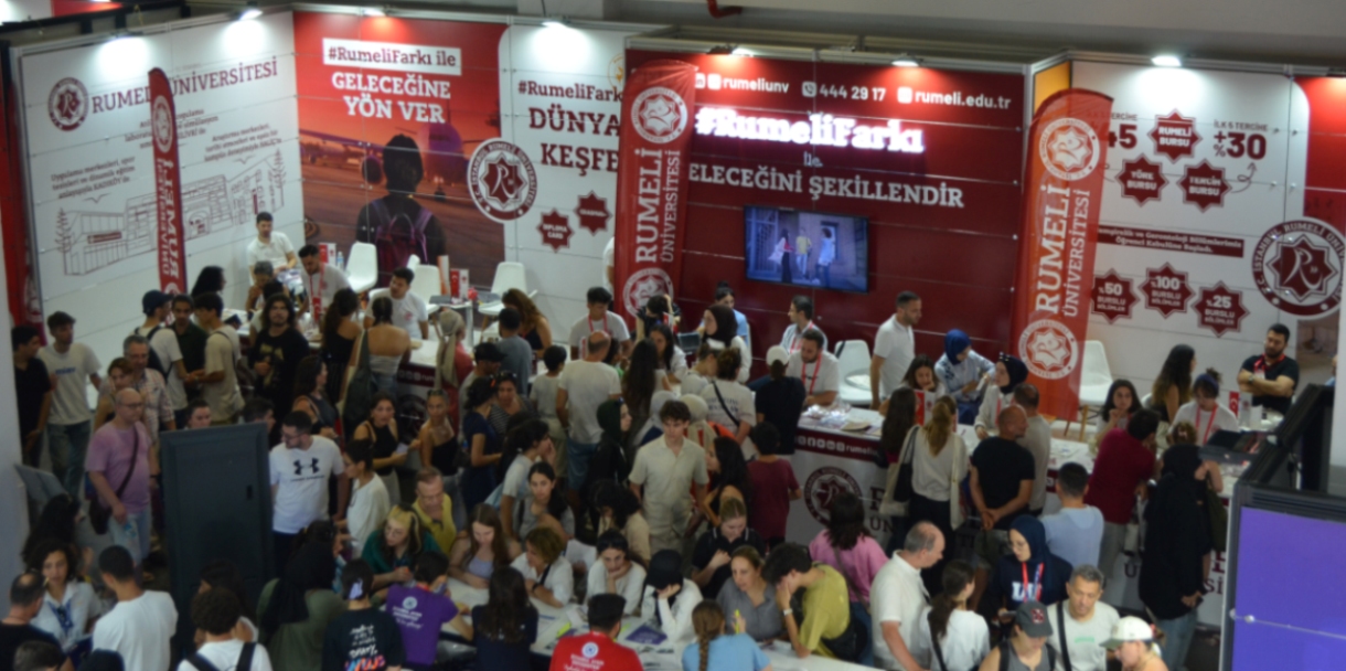 İRÜ Tercih Tanıtım Fuarlarında Aday Öğrencilerle Buluşuyor