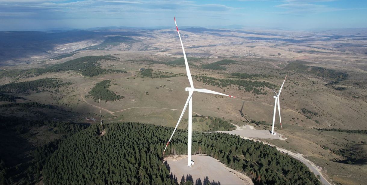Türkiye'nin En Büyük Rüzgar Türbini Çerkeş'te Devreye Alındı