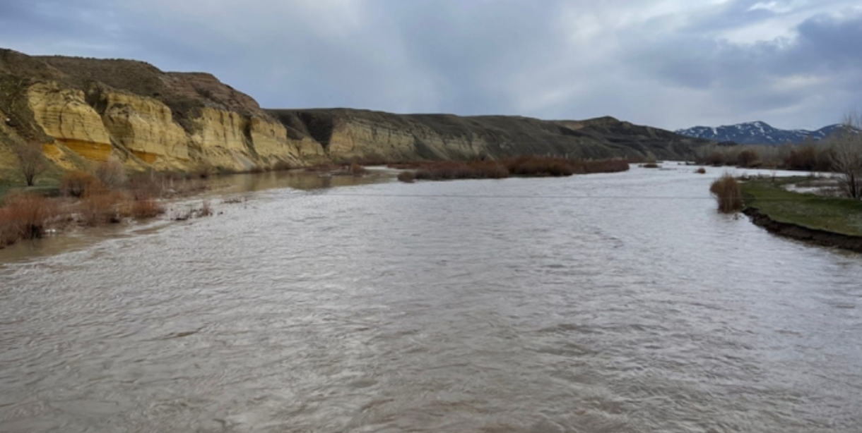 Sınırlarımızı Çizen Akarsular ve Göller