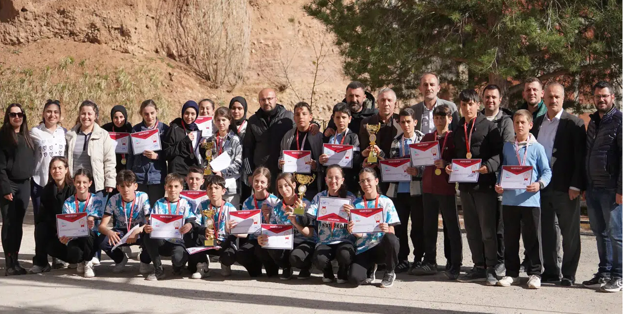 Bocce'nin Yıldızları Sahaya İndi, Torul ve Arzular Kupaları Topladı