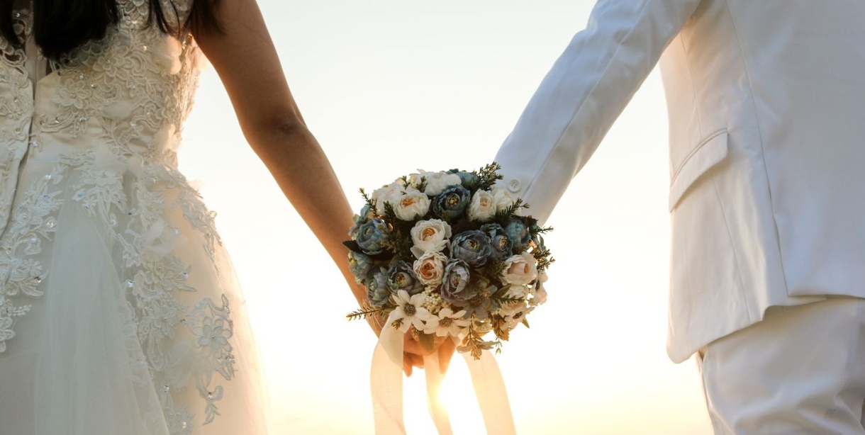 Mustafa Akay Evleniyor