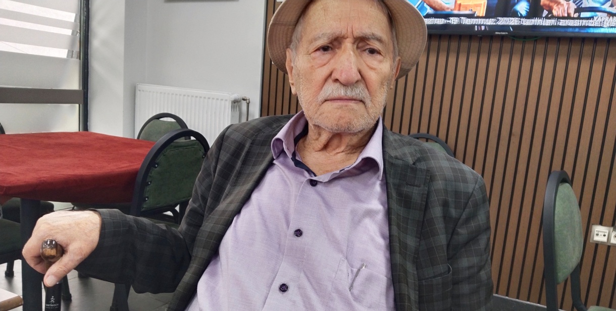 Keçeco Harun Bayrak'ın Hayat Hikâyesi